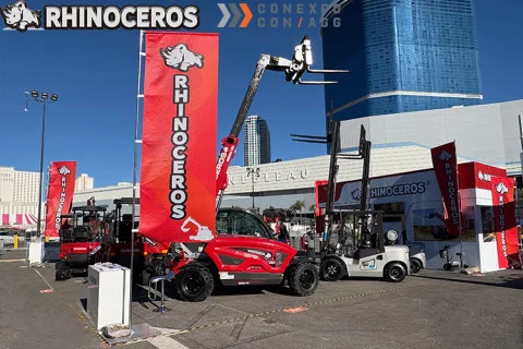 Badak sumbu di CONEXPO - LAS VEGAS